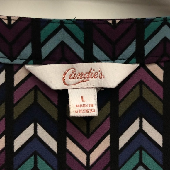 Candie’s Blue/Purple Chevron Top - Picture 3 of 4